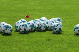 leyu乐鱼官网登录入口-中国足球：预选赛连胜不断，晋级世界杯在望！，中国足球世界预选赛程表